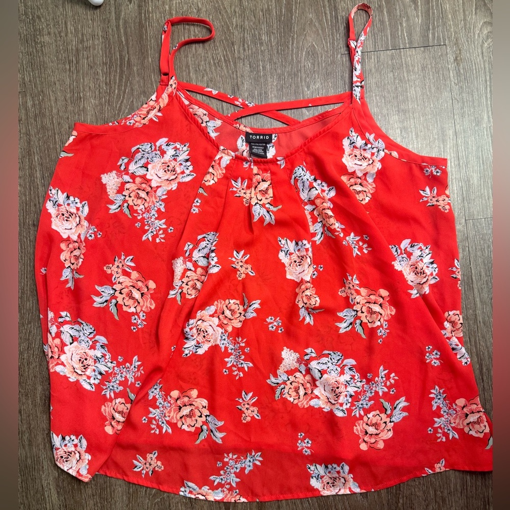 Torrid Floral Strappy Cami Tank Top Women’s 1X Red Pink Roses Adjustable Straps